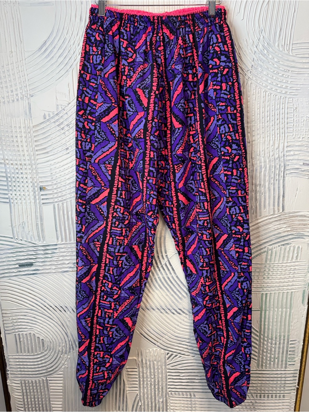 Men's Purple & Pink Patterned Joggers N0579